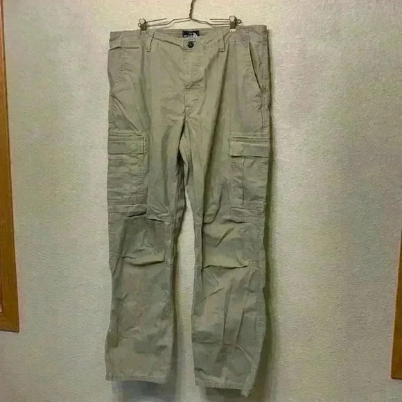 The North Face men’s cargo pant 38 X 32 work pant casual blue collar *flaw - Picture 1 of 11